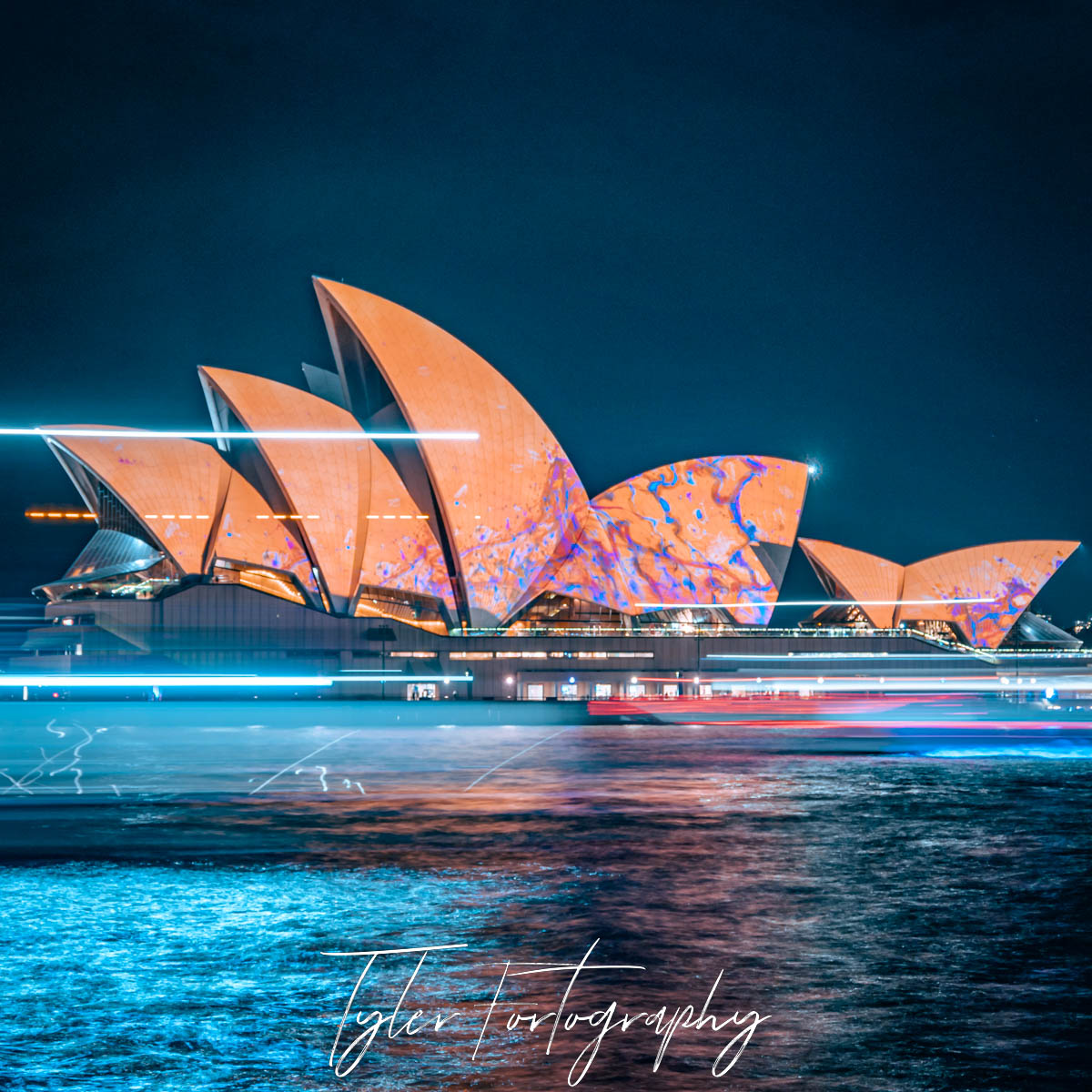 Opera Light